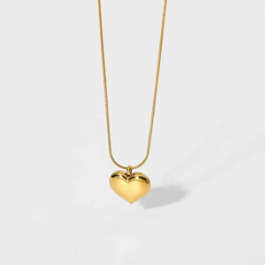 Heart Pendant & Chain – 18K Gold Plated
