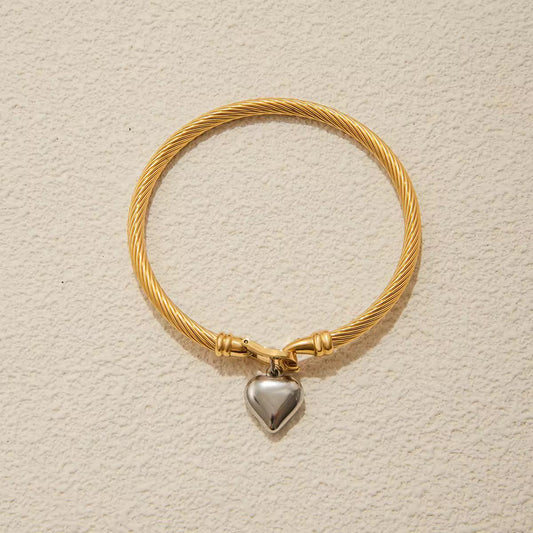 Aesthetic heart charm bracelet